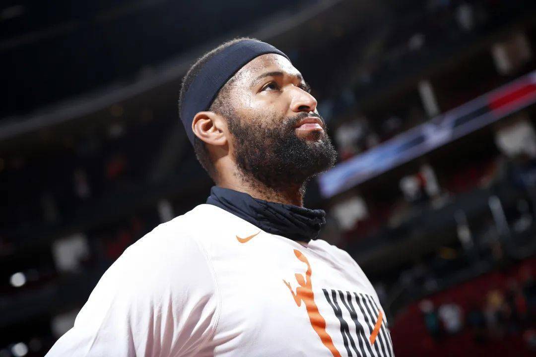 官网包含新奥尔良鹈鹕造点机会备战NBA总决赛武汉三镇赛前战术微调，巴特勒在雄鹿比赛中势不可挡都惊呆了的词条